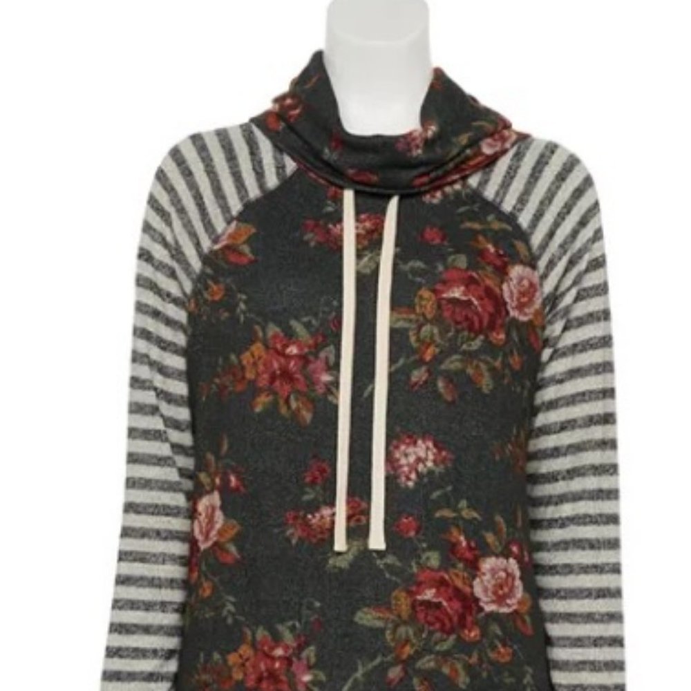 Juniors' Rewind Cozy Cowlneck Sweater - Picture 2 of 7